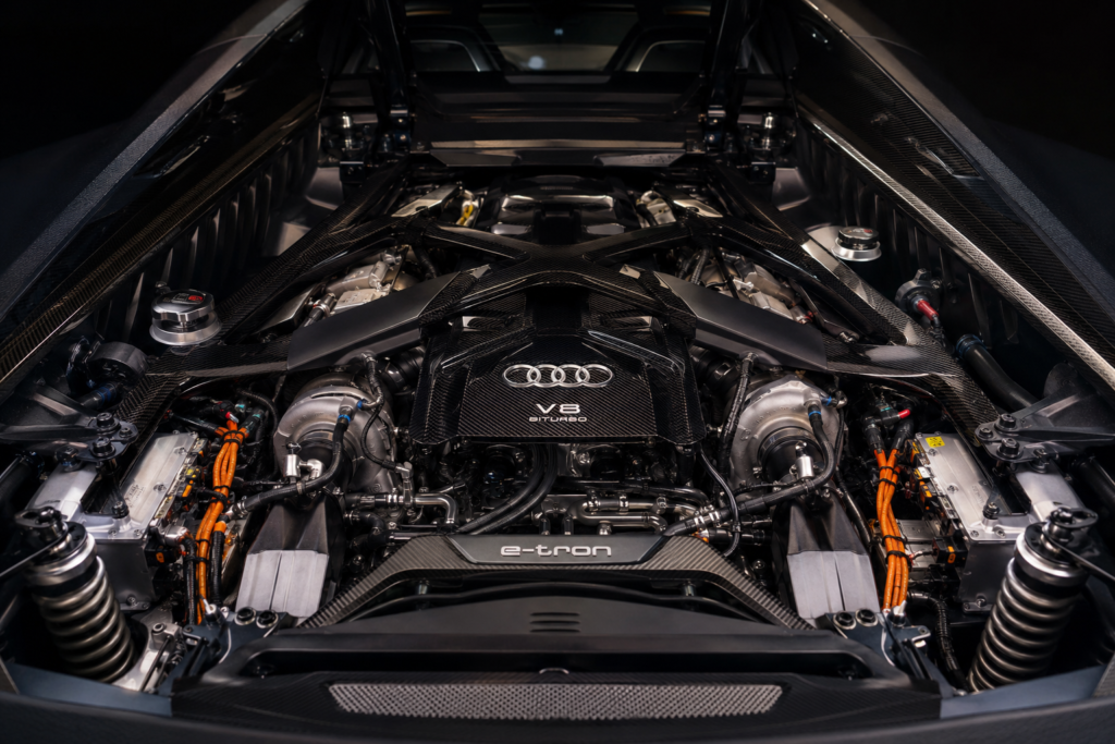 Motor V8 biturbo híbrido del Audi Nuvolari de 1.001 CV