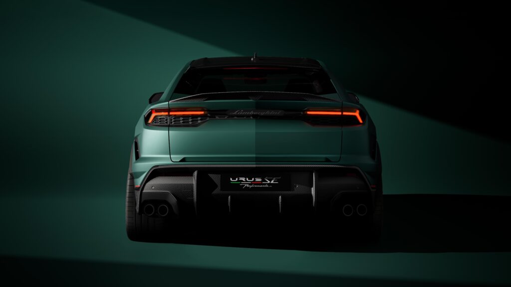 Detalles de fibra de carbono del Lamborghini Urus SE Performante