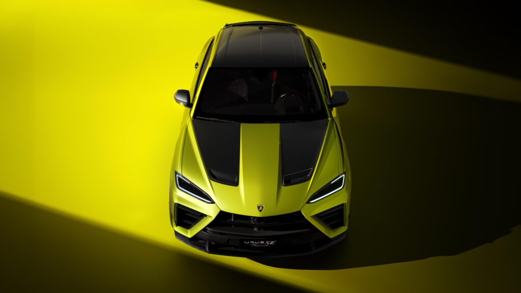Detalles de fibra de carbono del Lamborghini Urus SE Performante