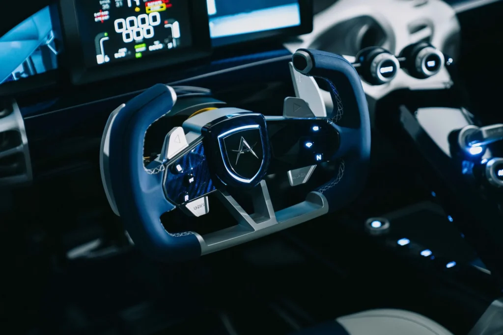 Apollo EVO interior