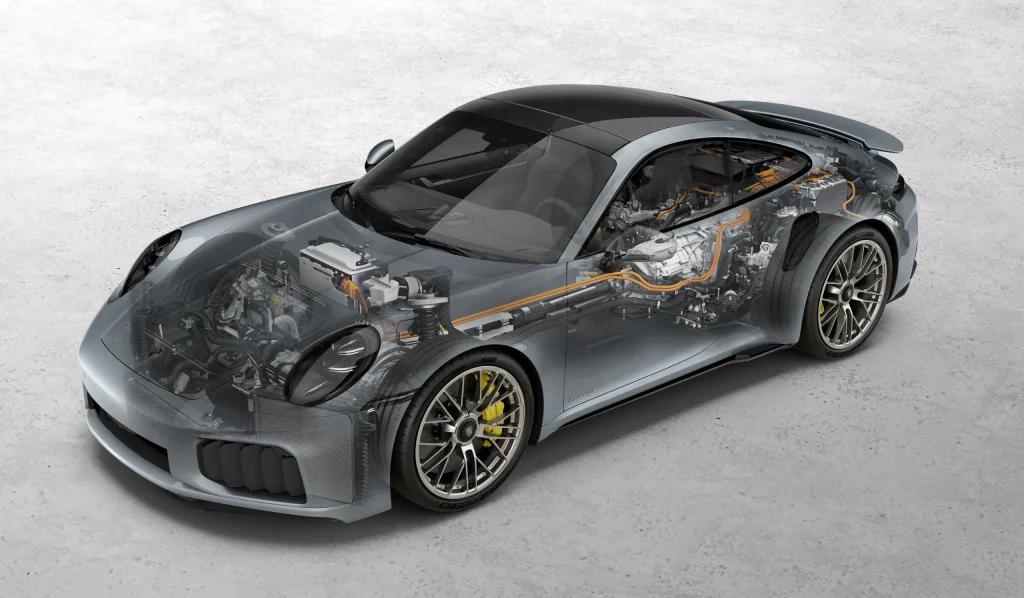 El Porsche 911 Turbo S de la generación 992.2 con sistema T-Hybrid